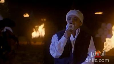 ميم من فيلم جاءنا البيان التالي